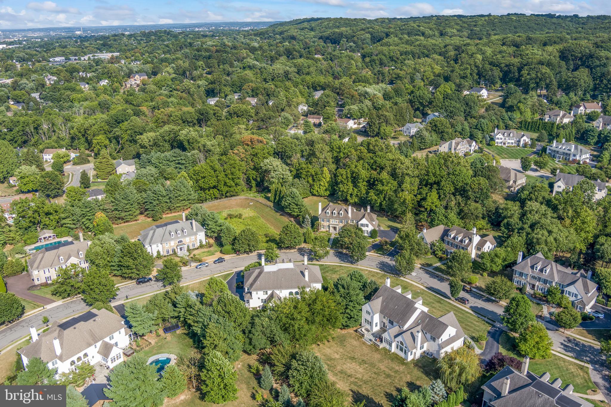 WHITEGATE - Residential