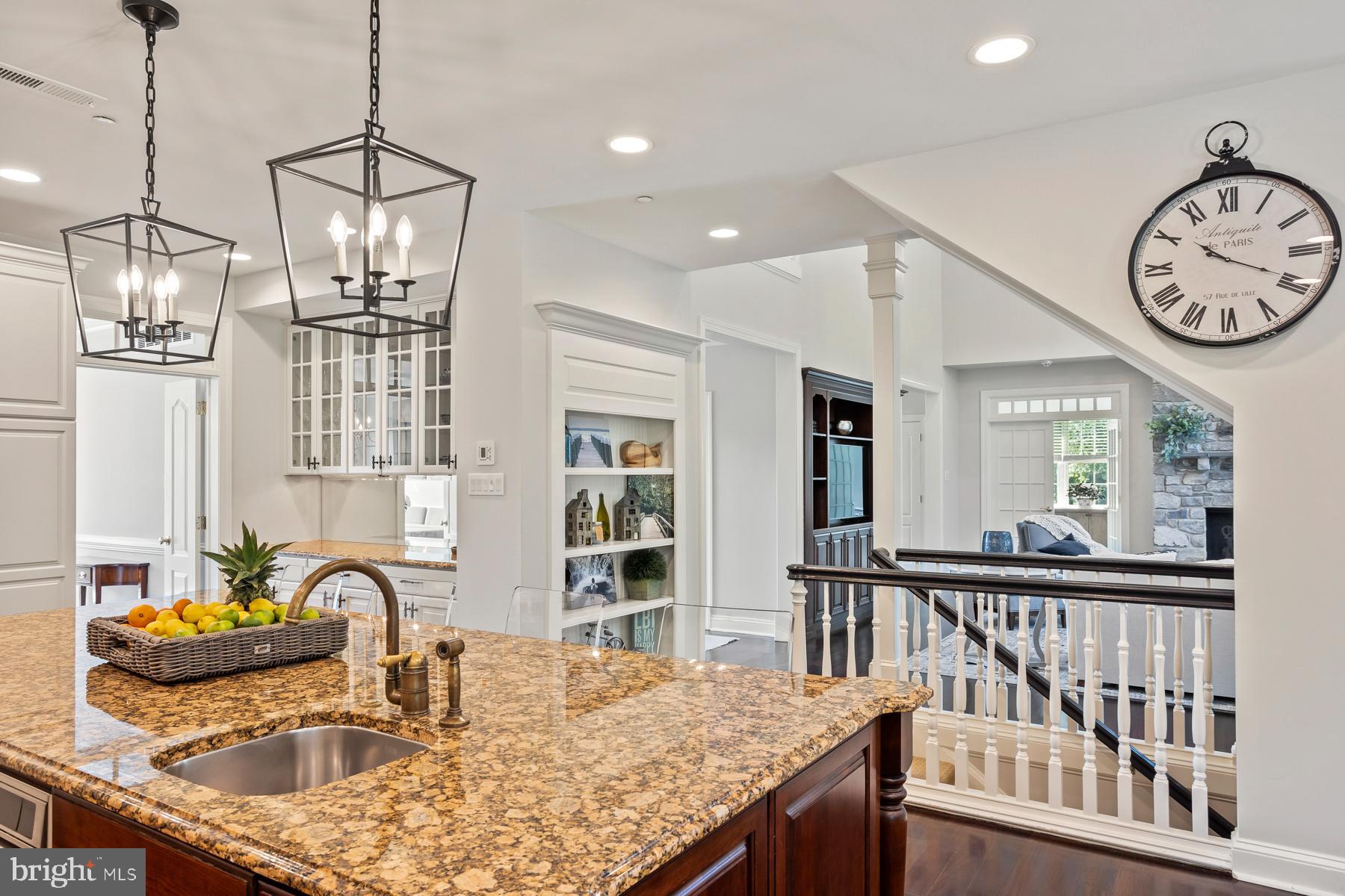 WHITEGATE - Residential