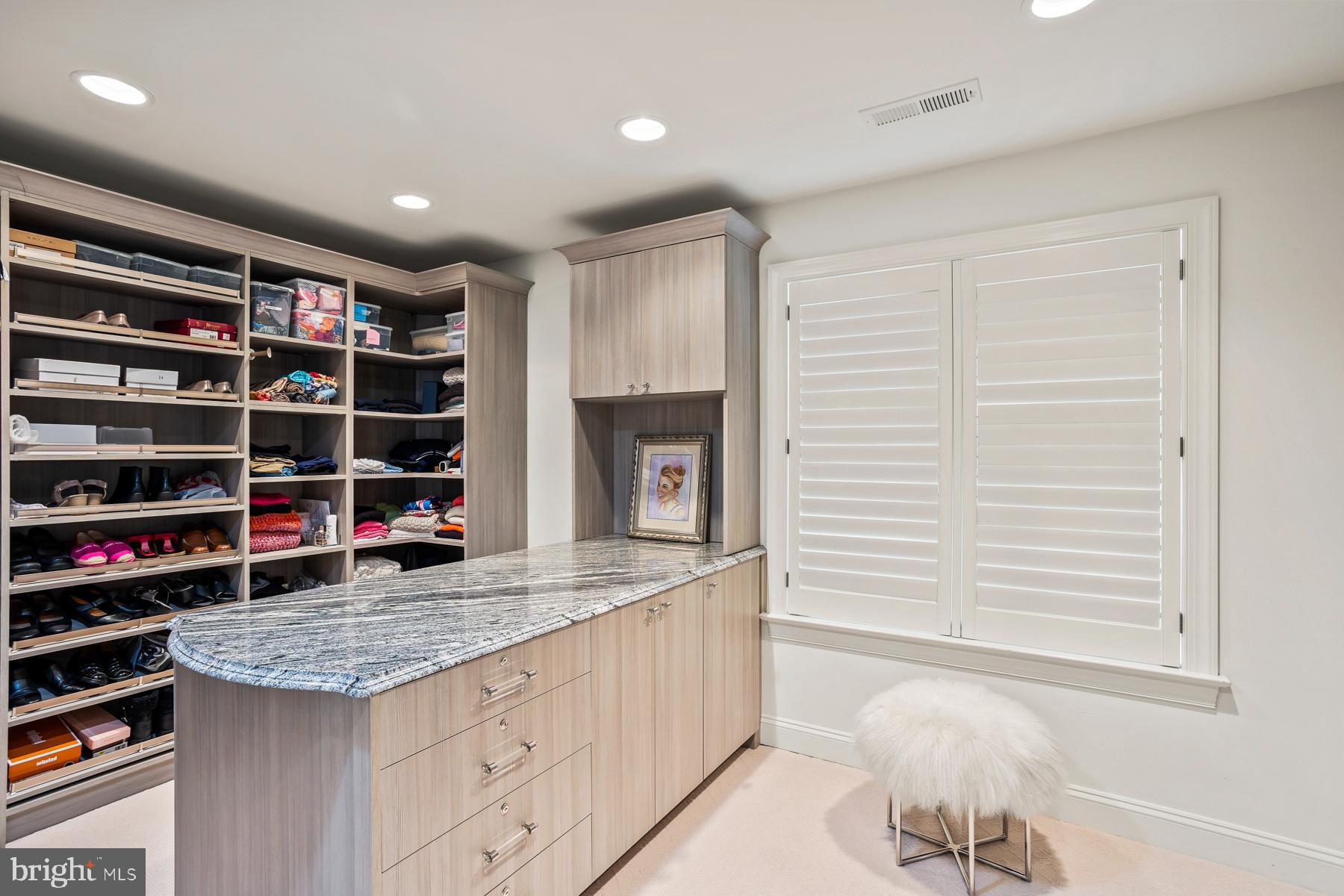 WHITEGATE - Residential