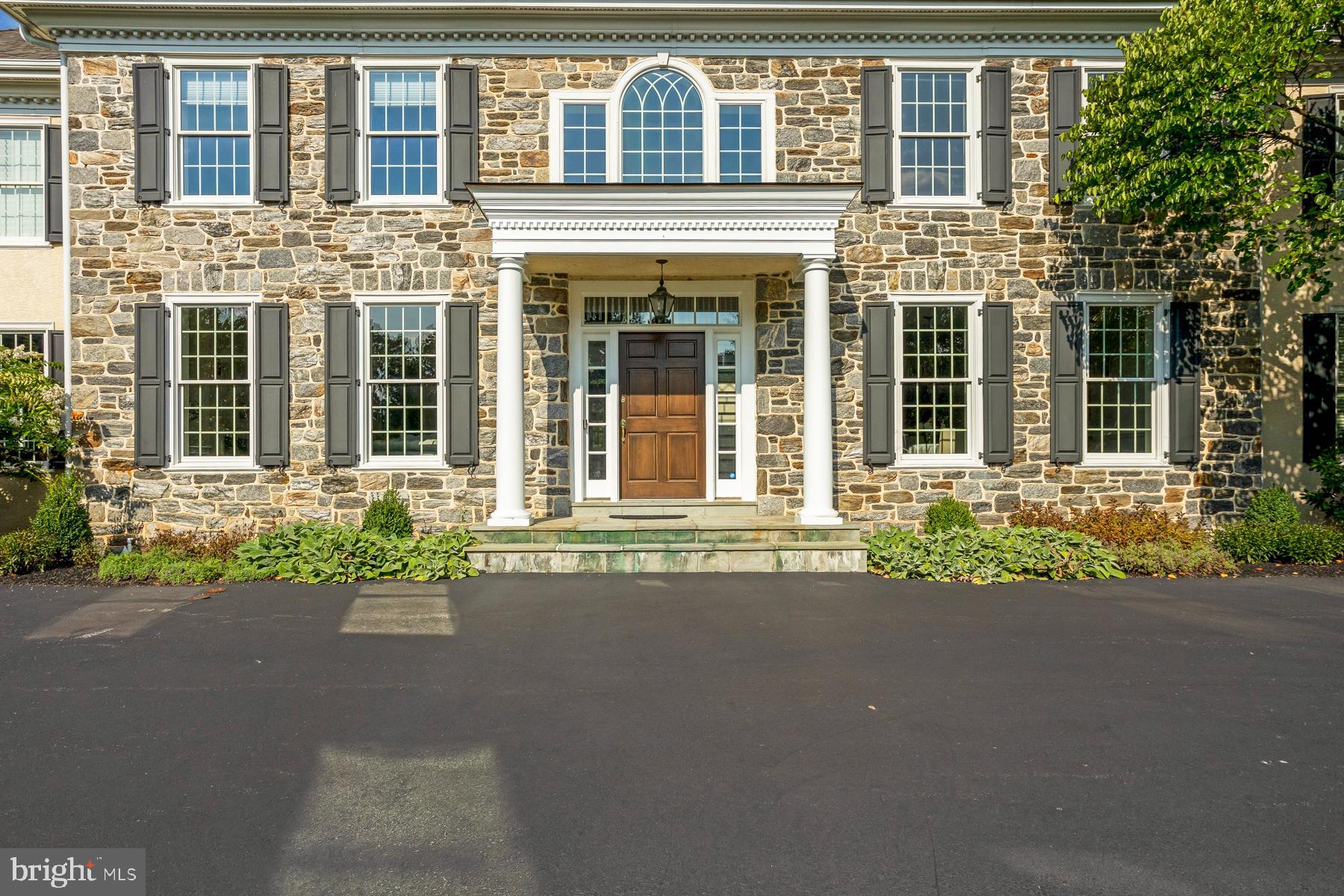 WHITEGATE - Residential