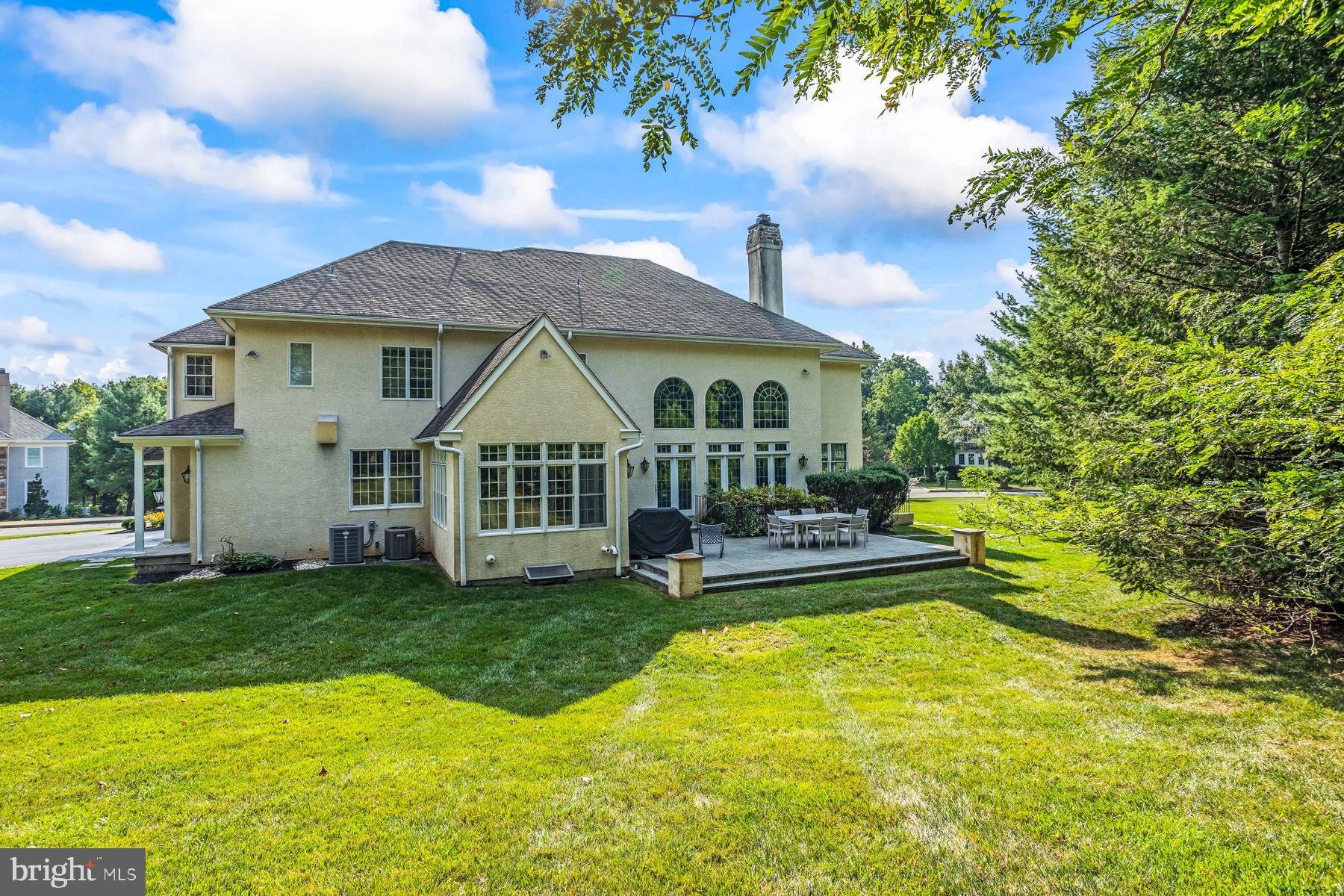 WHITEGATE - Residential