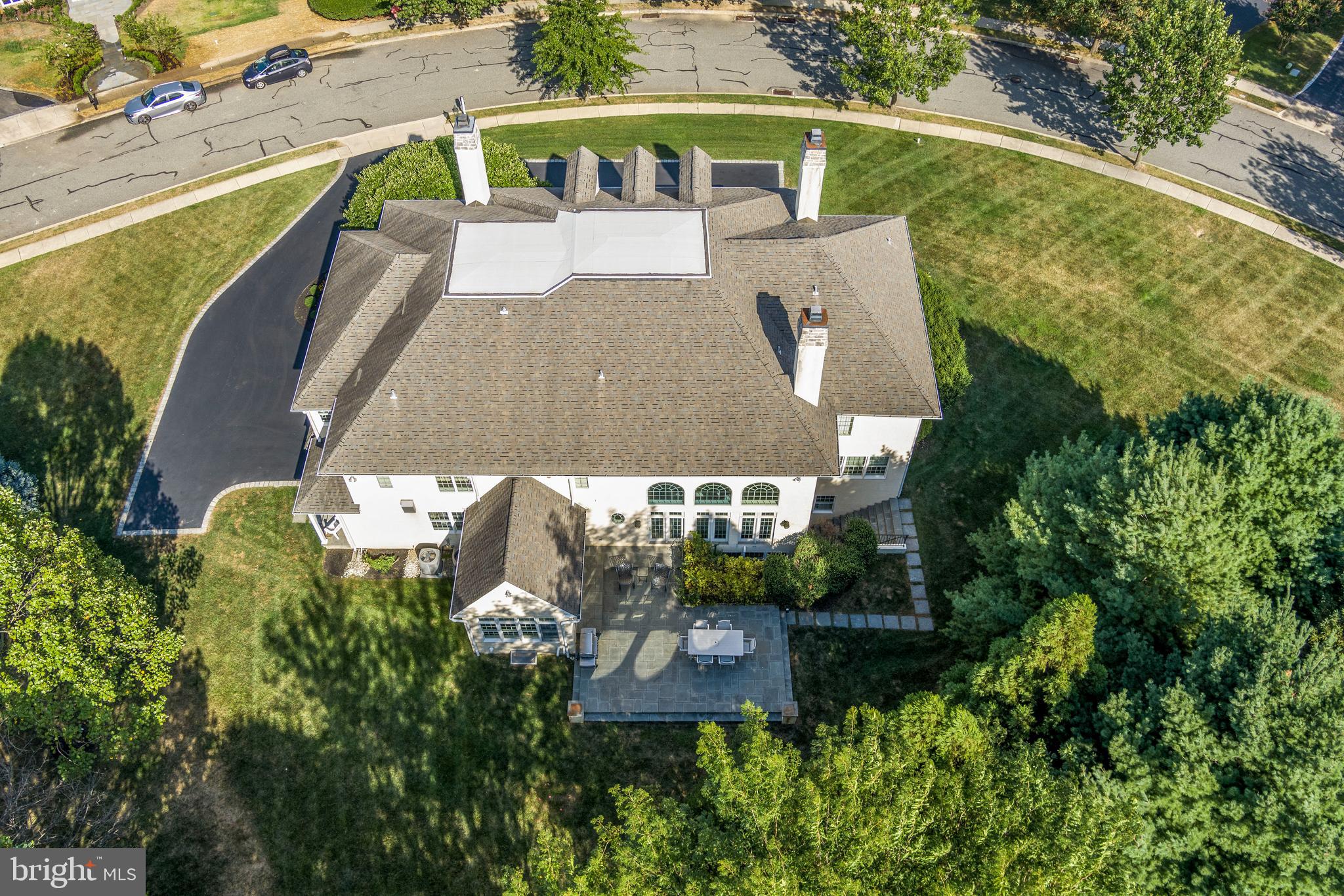 WHITEGATE - Residential