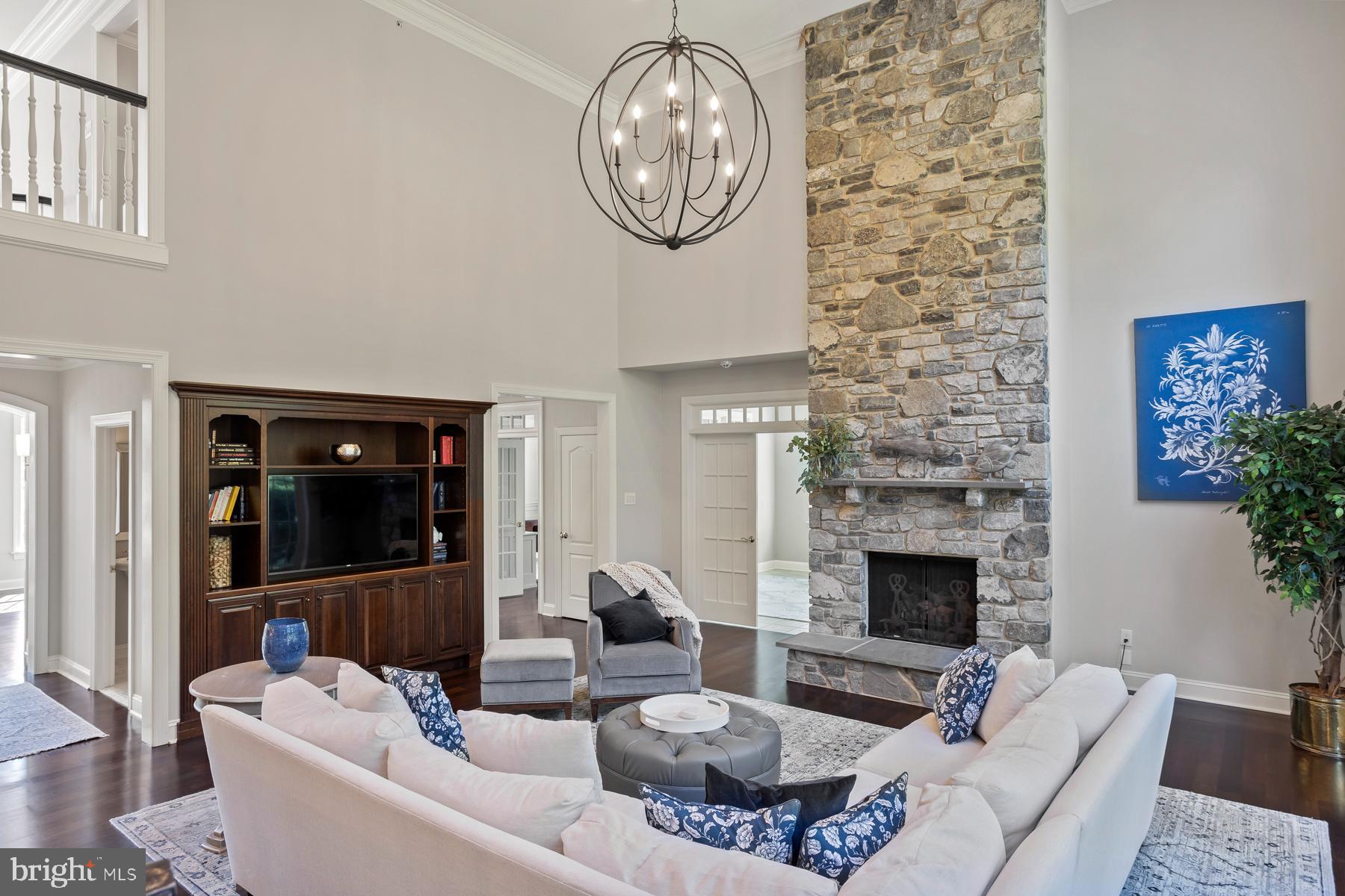 WHITEGATE - Residential