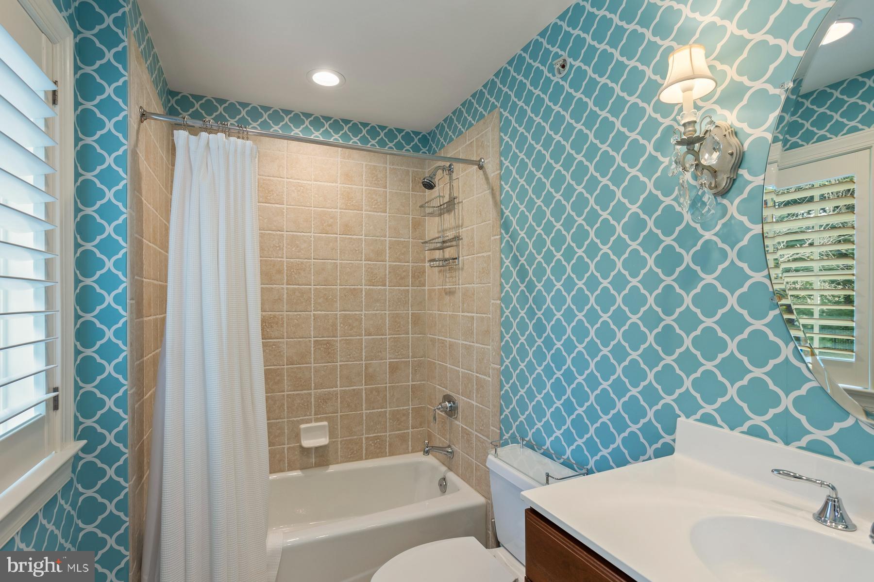 WHITEGATE - Residential