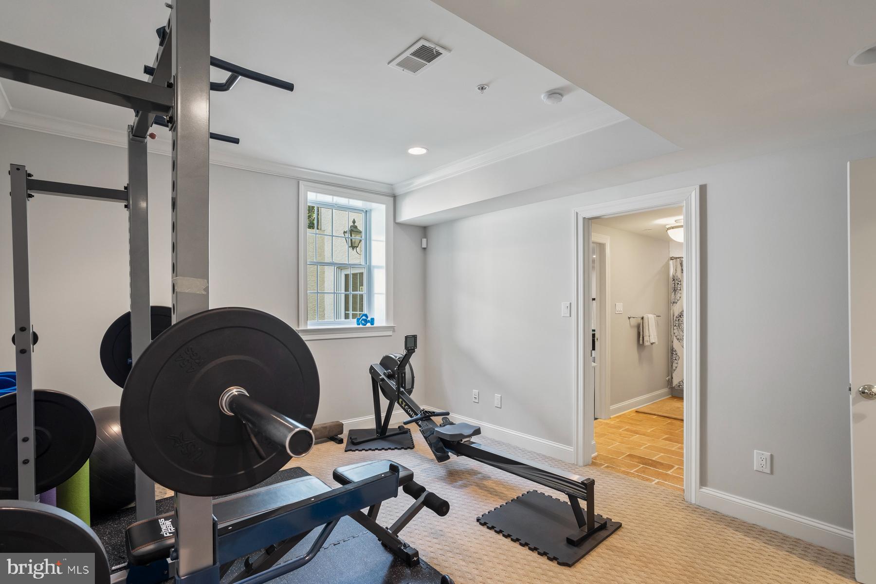 WHITEGATE - Residential