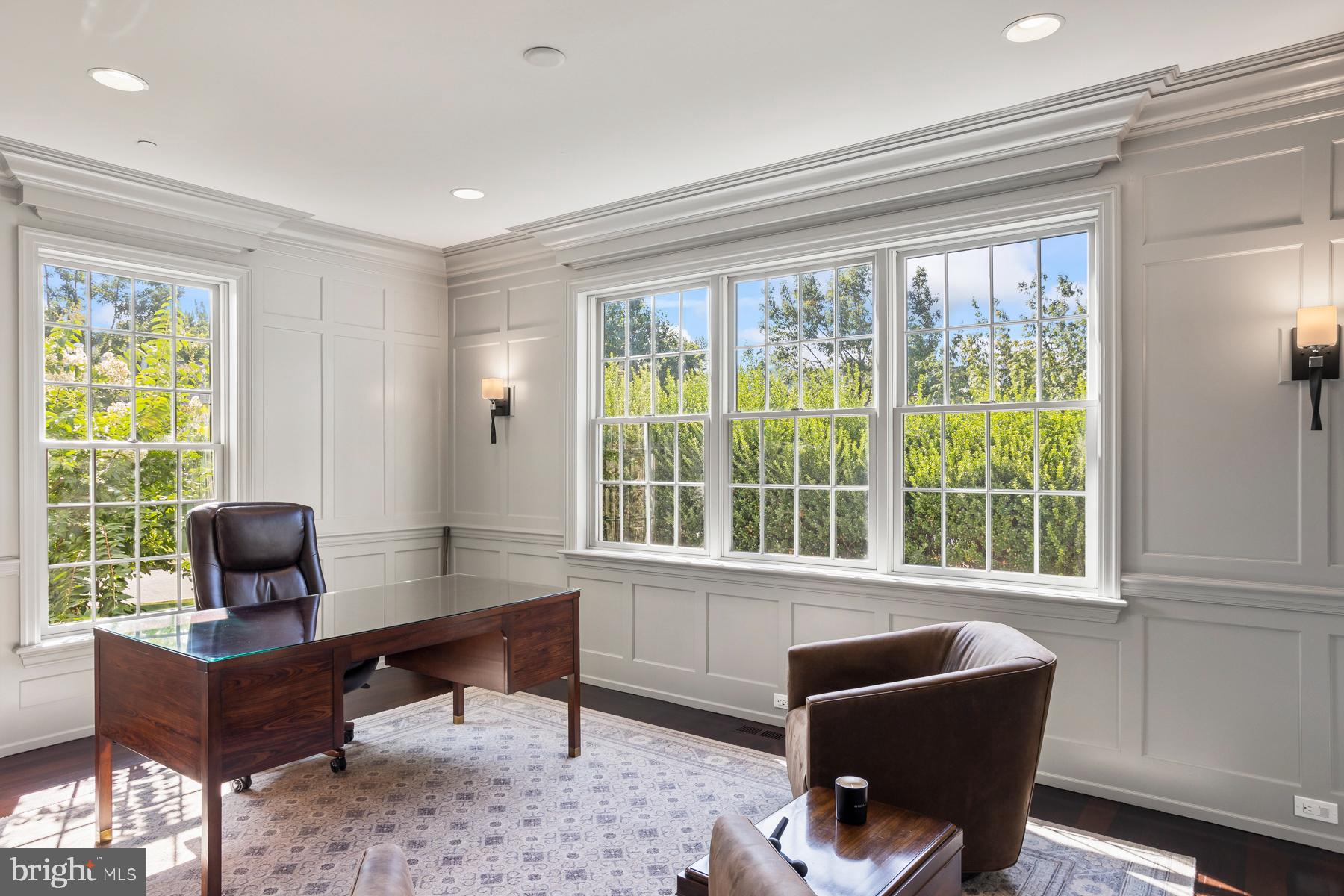 WHITEGATE - Residential