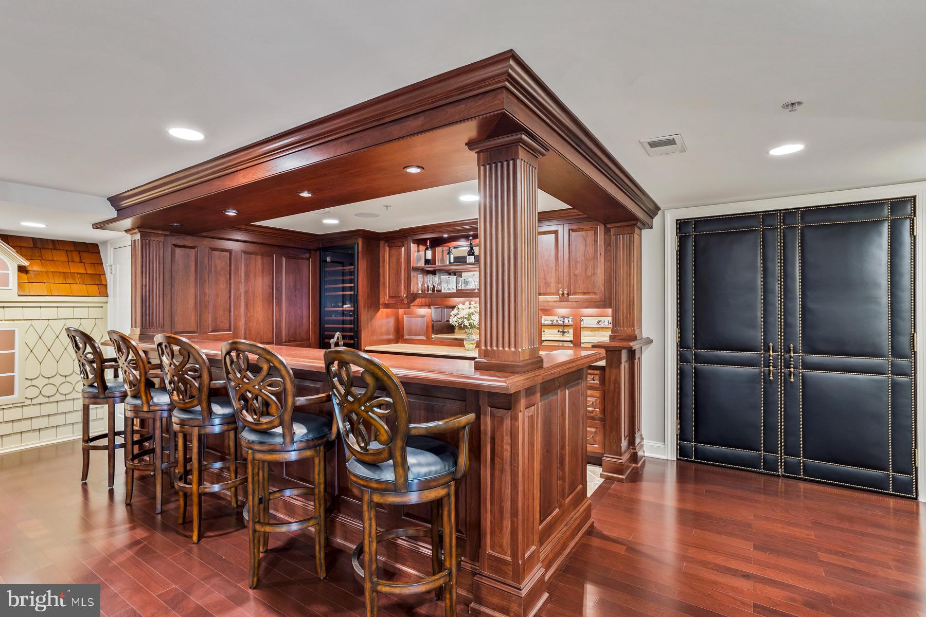 WHITEGATE - Residential