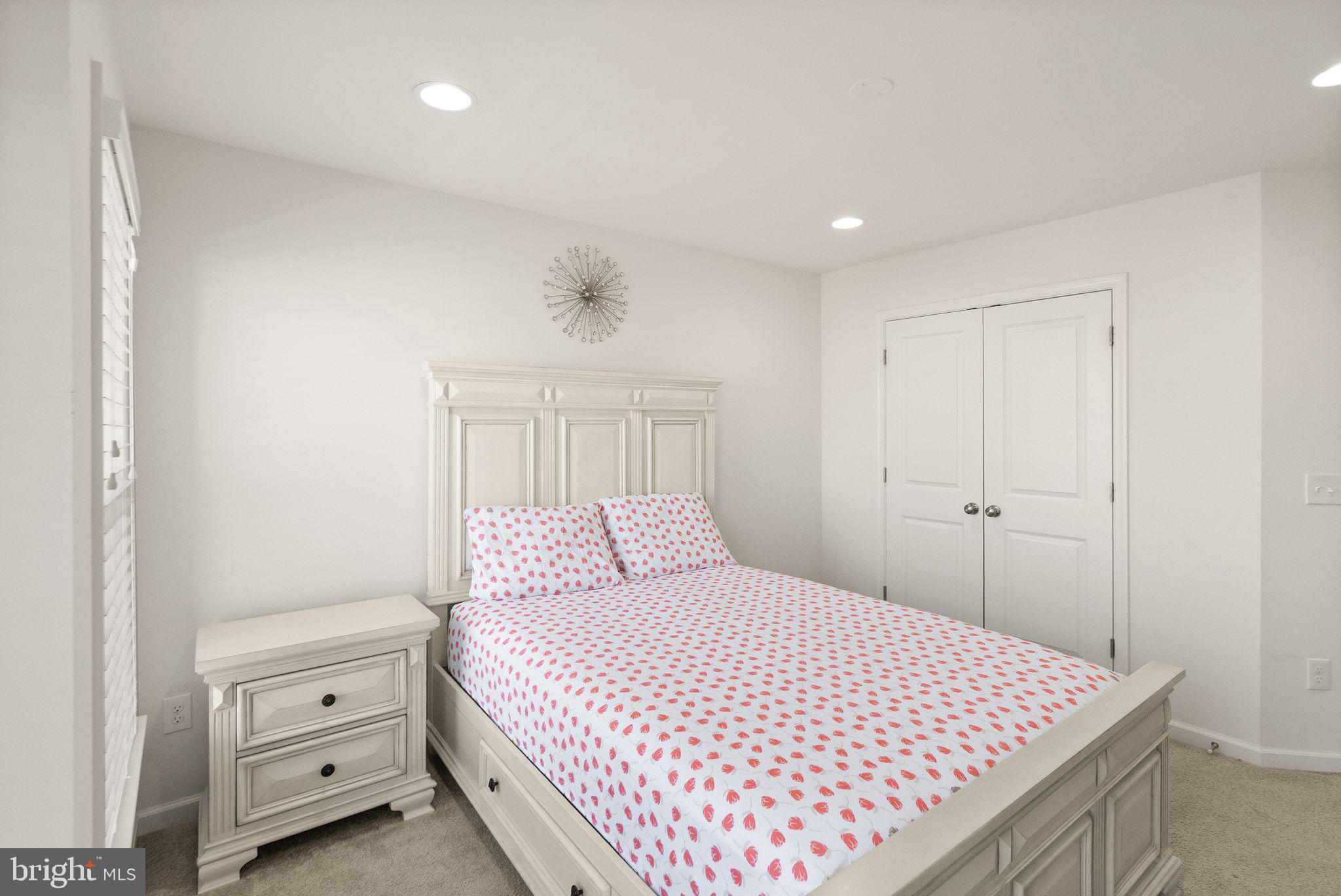 BRAMBLETON - Residential