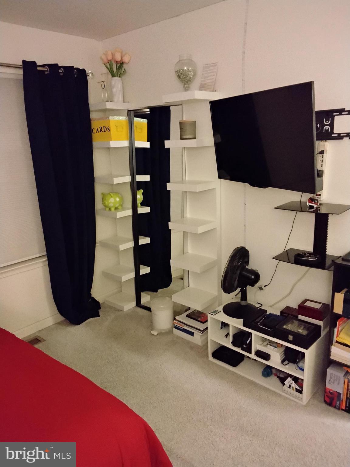 BALLARD GARDENS - Residential