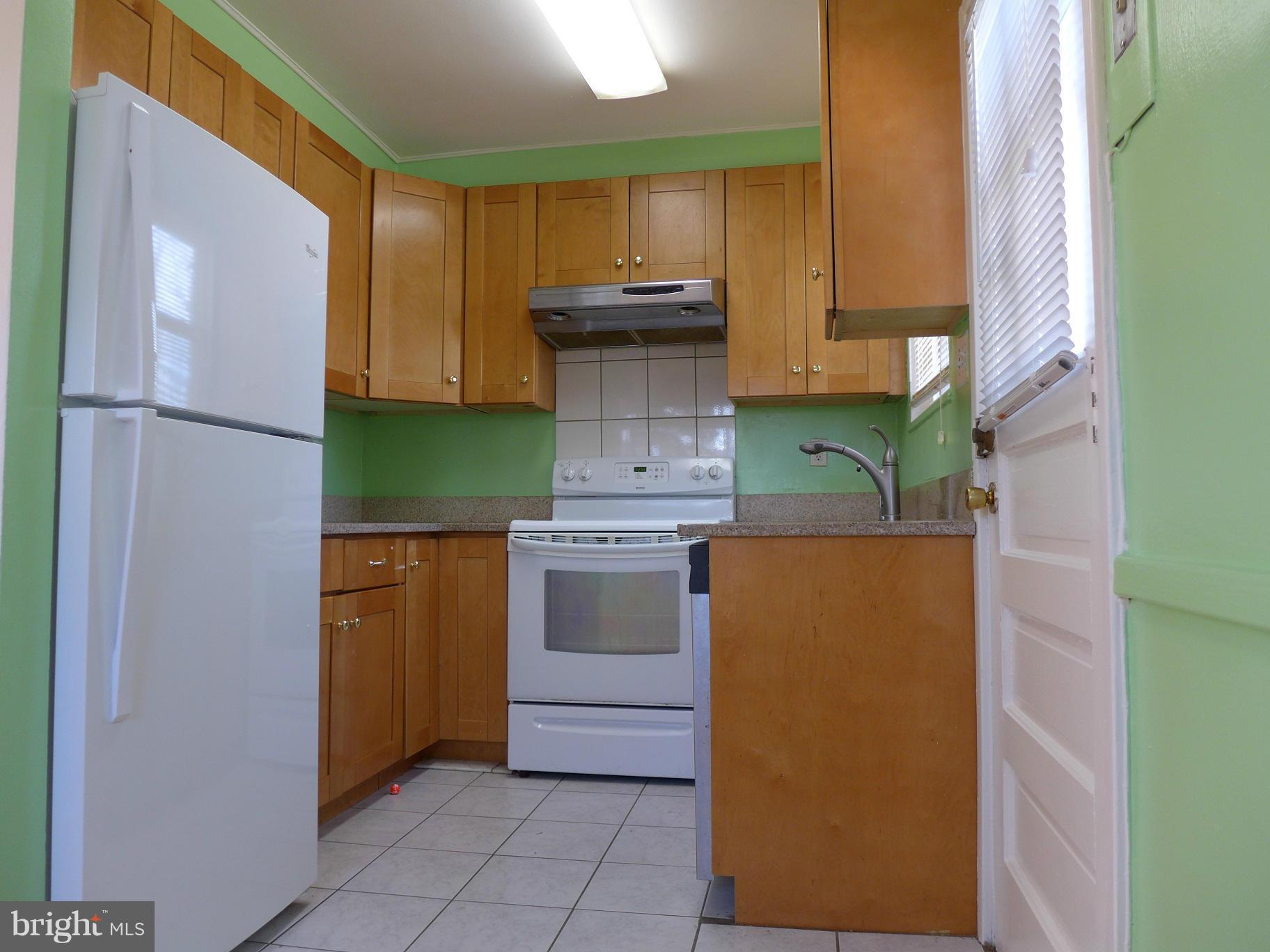 CONN AVE PARK - Residential Lease