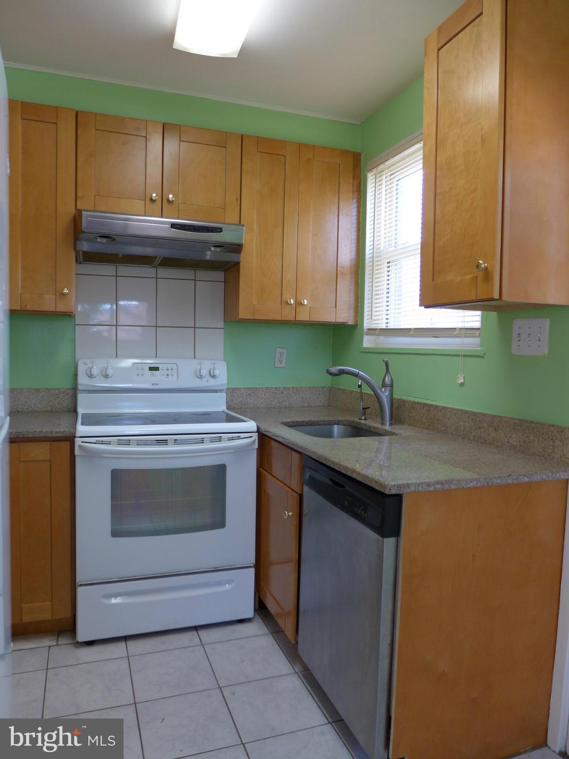 CONN AVE PARK - Residential Lease