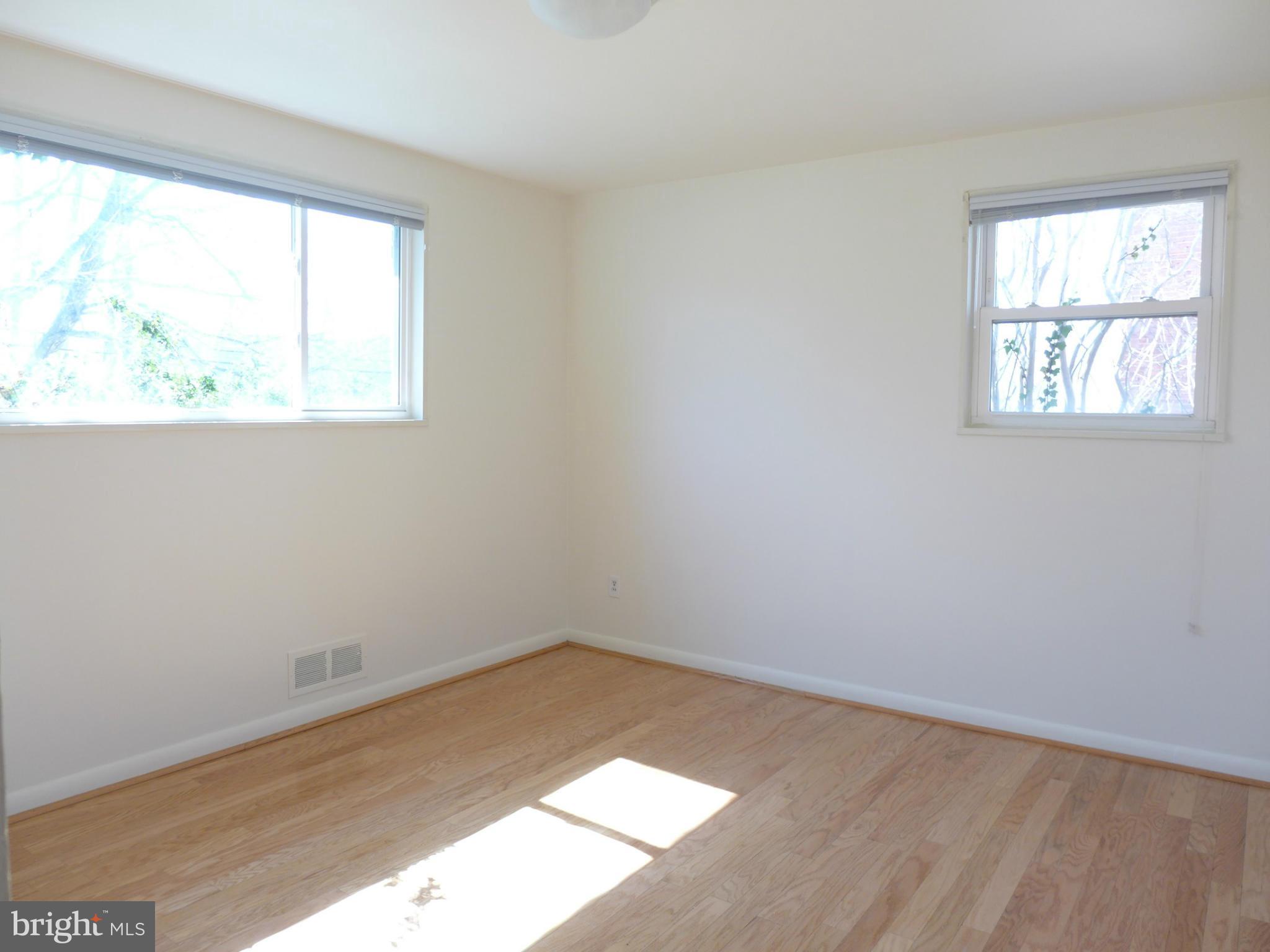 CONN AVE PARK - Residential Lease