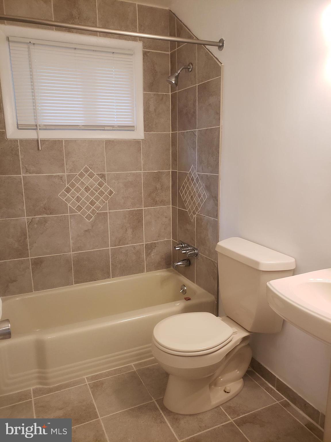 RITCHIE HEIGHTS - Residential Lease