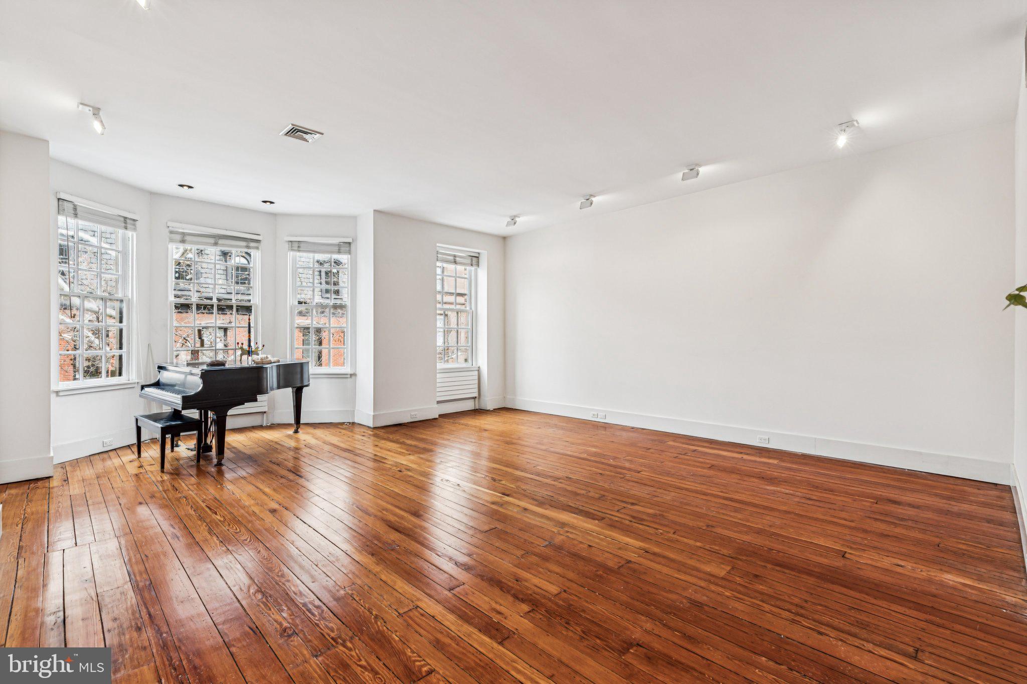 RITTENHOUSE SQUARE - Residential