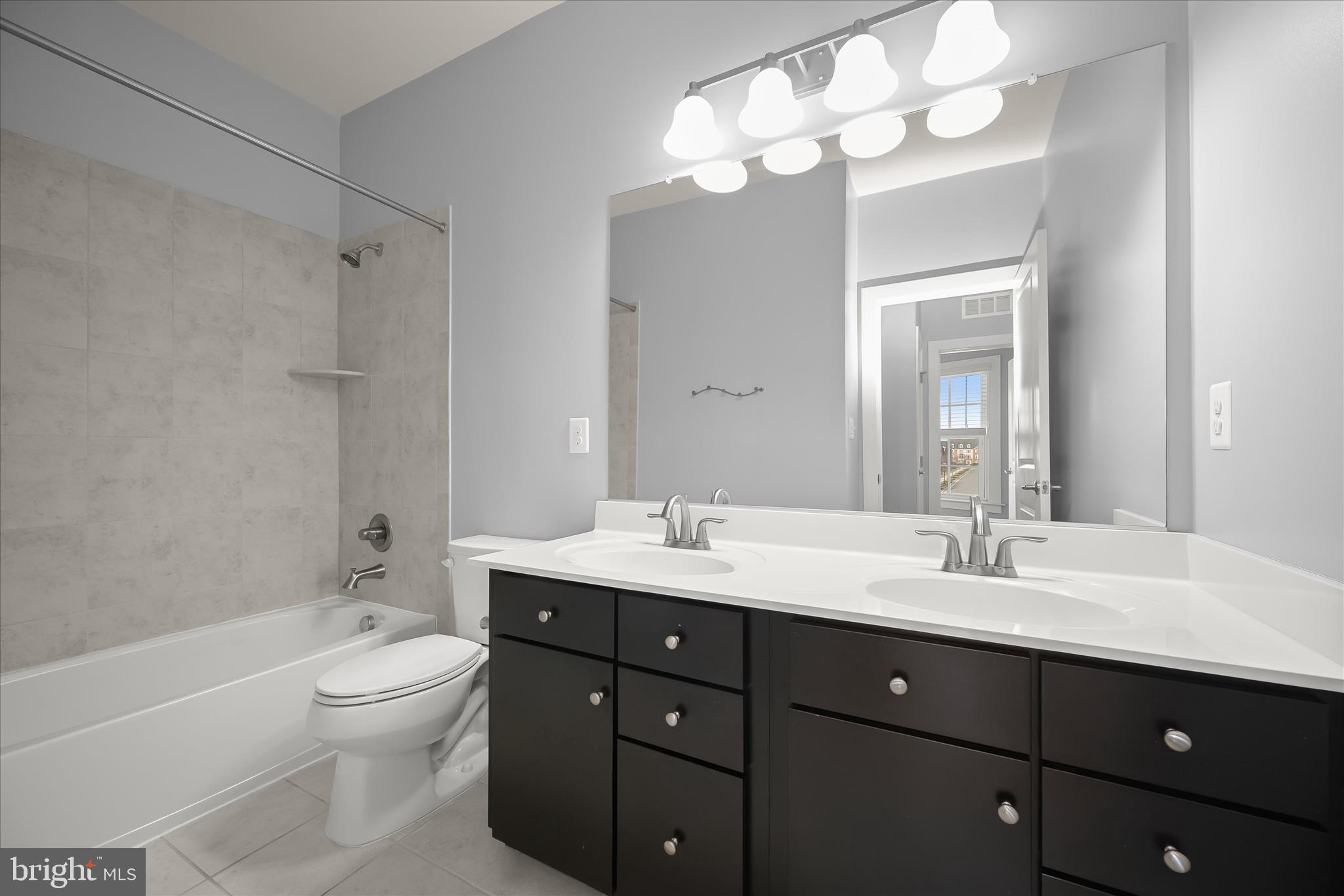 GREENBELT STATION - Residential