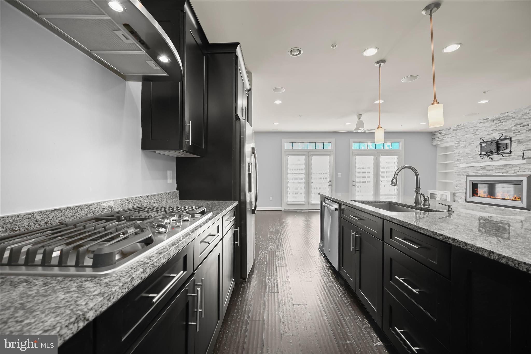 GREENBELT STATION - Residential