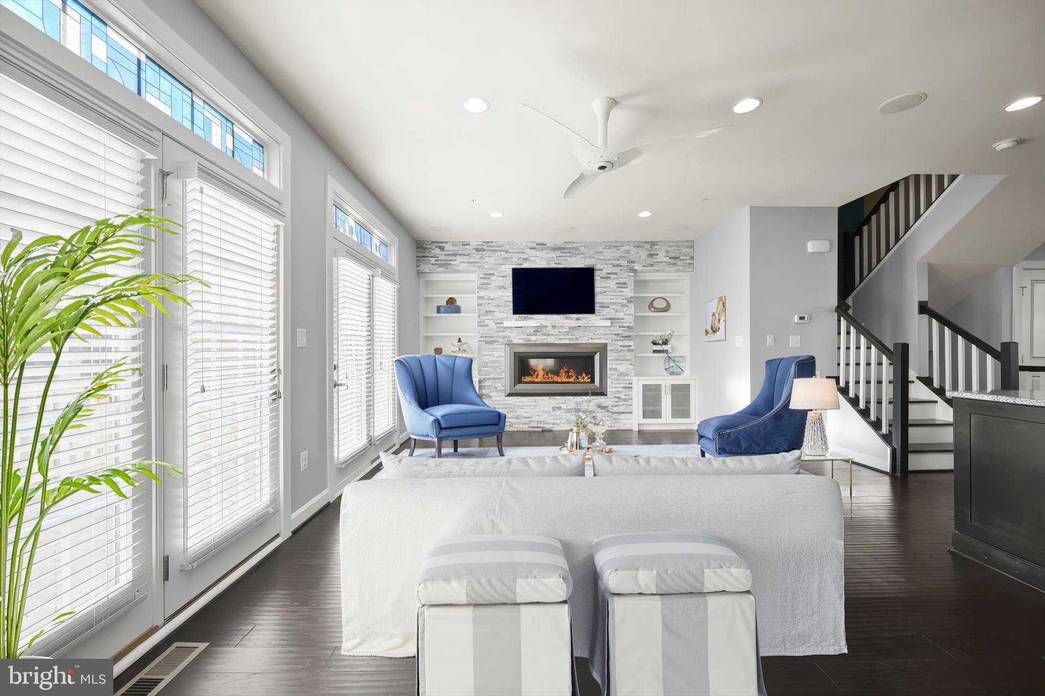 GREENBELT STATION - Residential