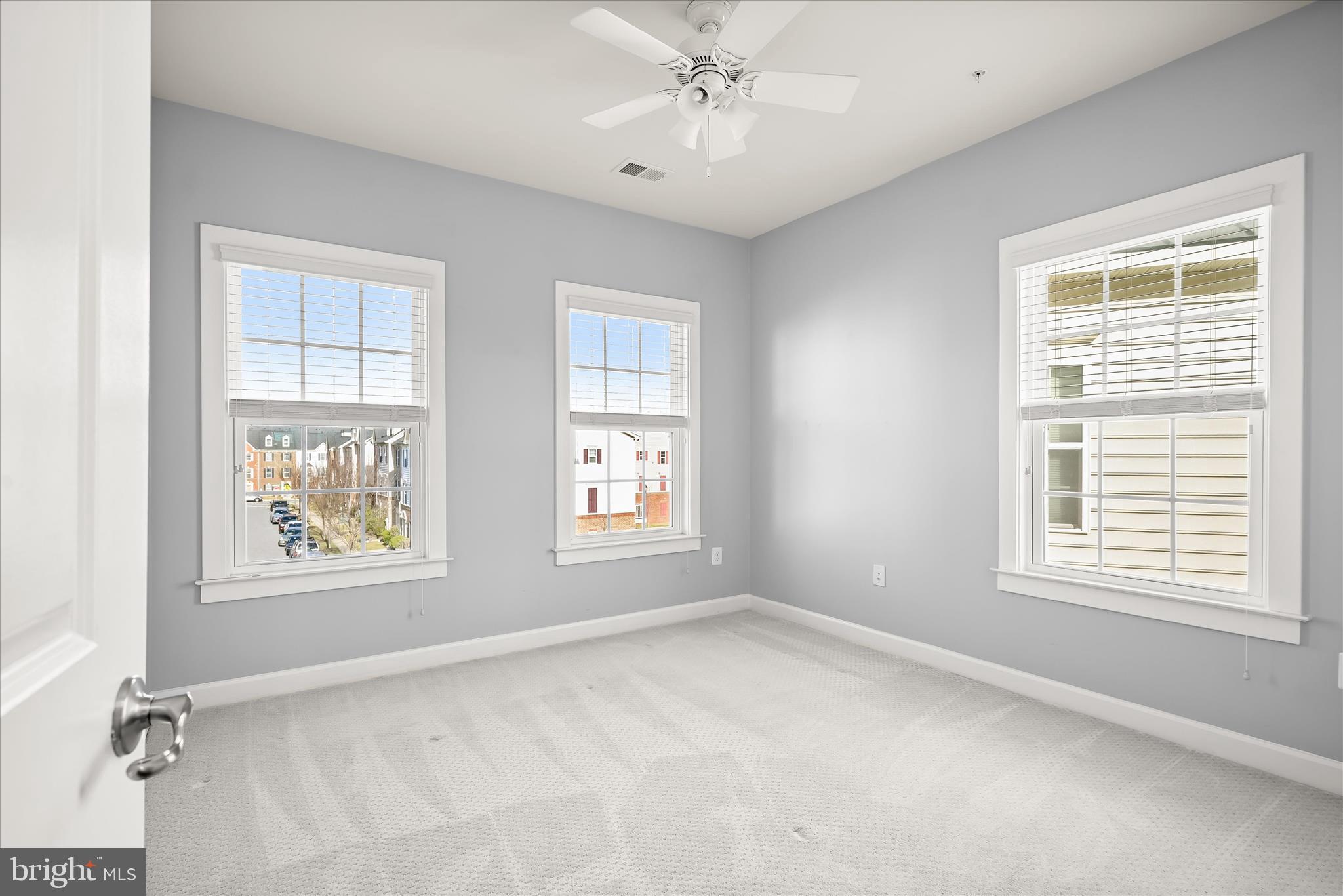 GREENBELT STATION - Residential