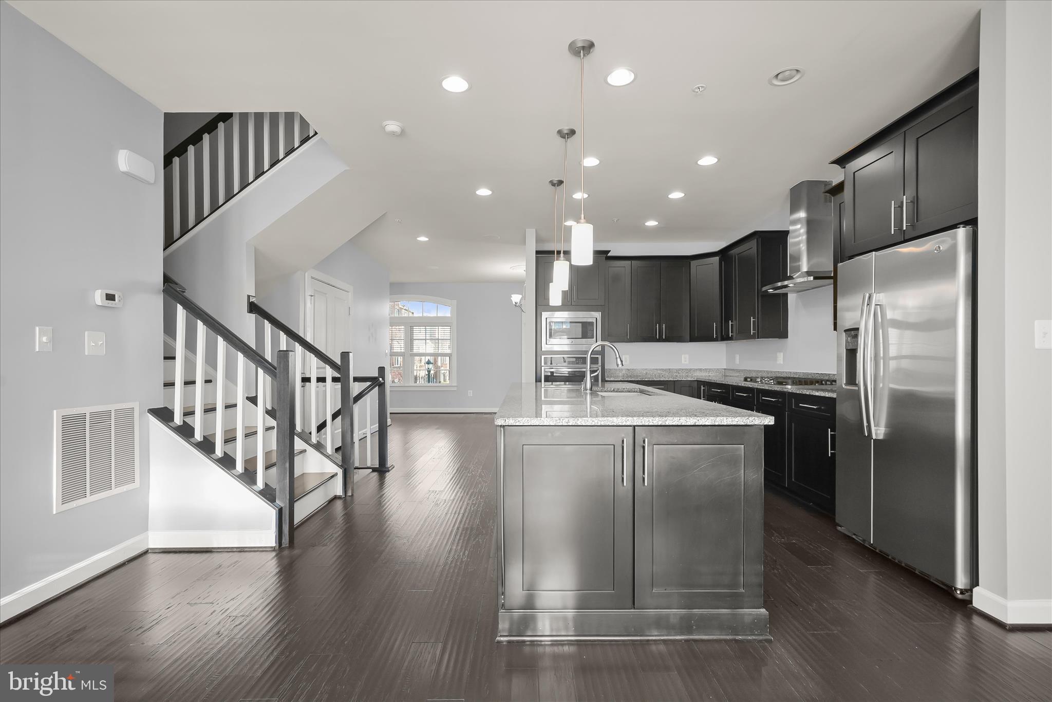 GREENBELT STATION - Residential