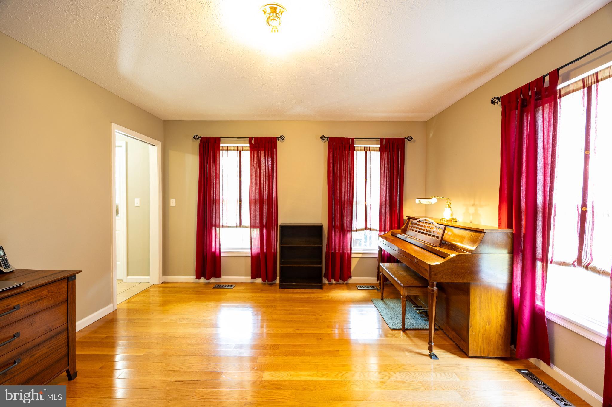 SPRING MILLS FARM - Residential