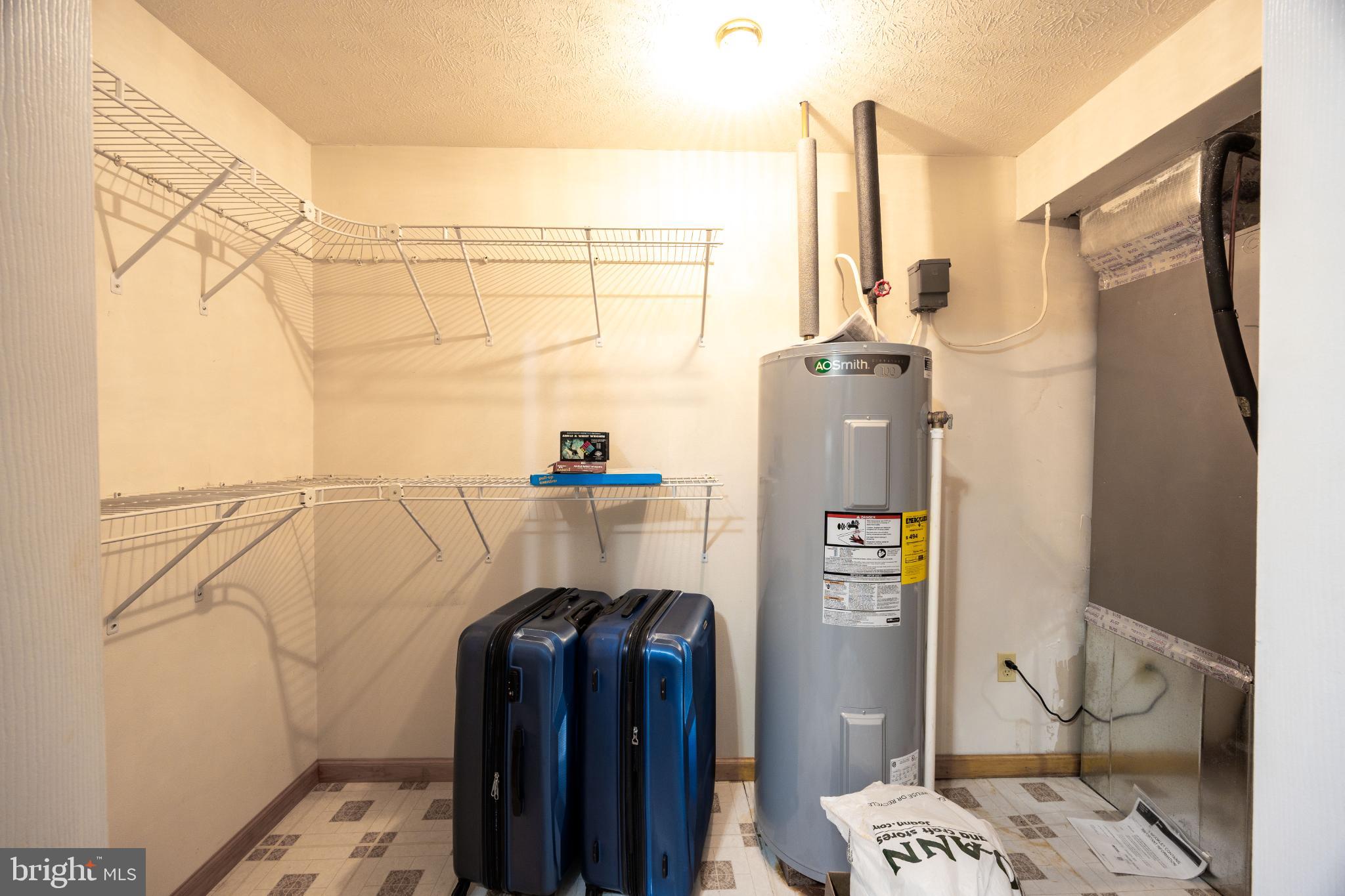 SPRING MILLS FARM - Residential