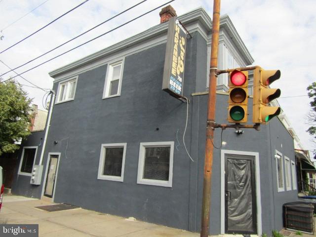 700 LLOYD STREET