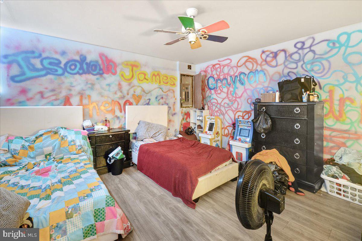 HORSE SHOE FARM ESTATES - Residential