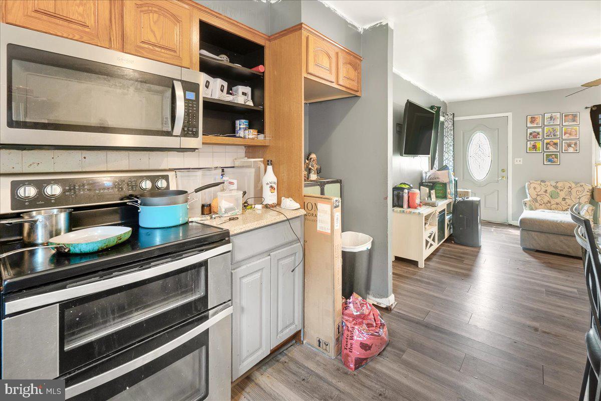 HORSE SHOE FARM ESTATES - Residential