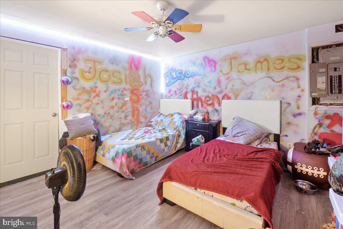 HORSE SHOE FARM ESTATES - Residential