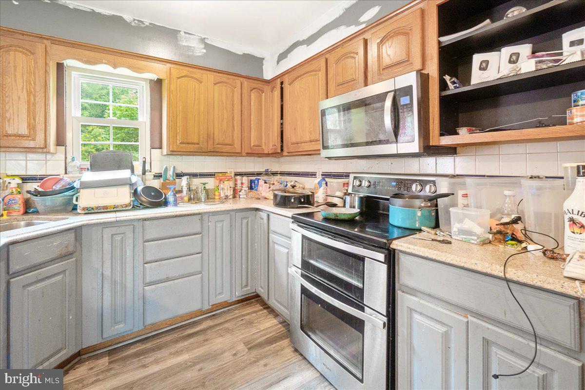 HORSE SHOE FARM ESTATES - Residential