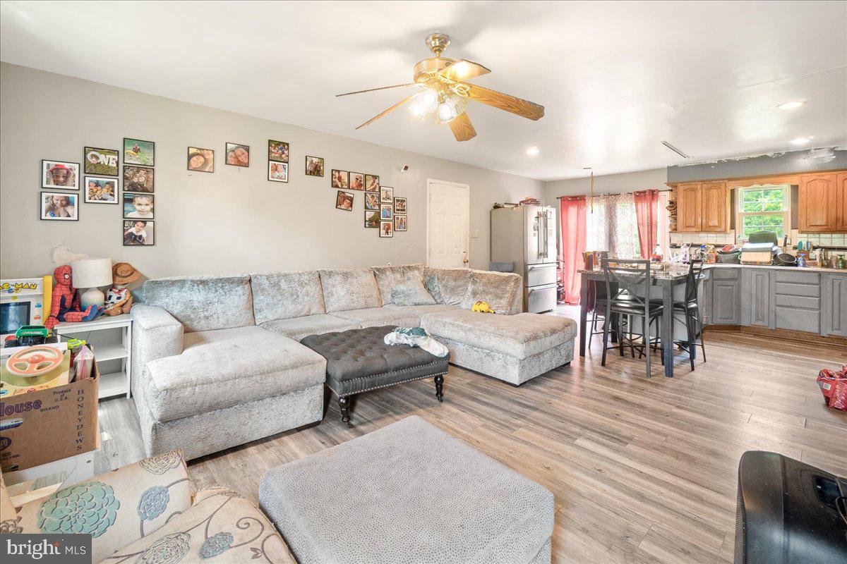 HORSE SHOE FARM ESTATES - Residential