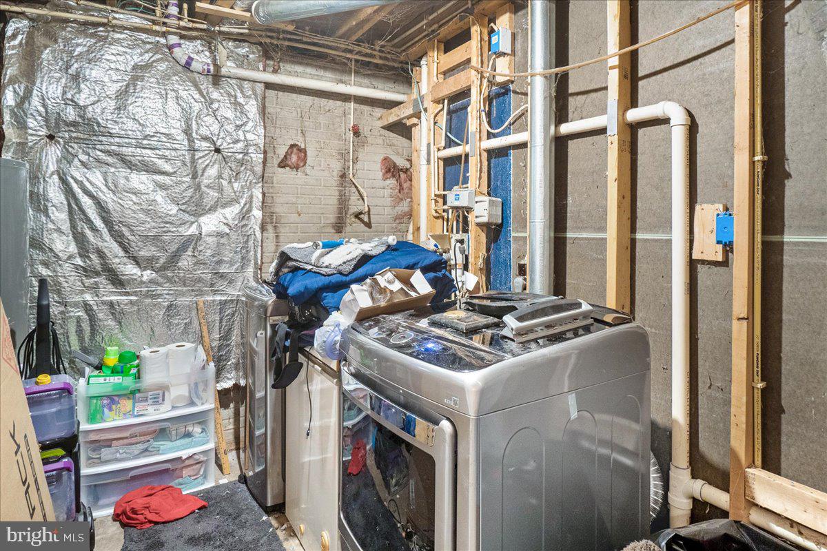 HORSE SHOE FARM ESTATES - Residential