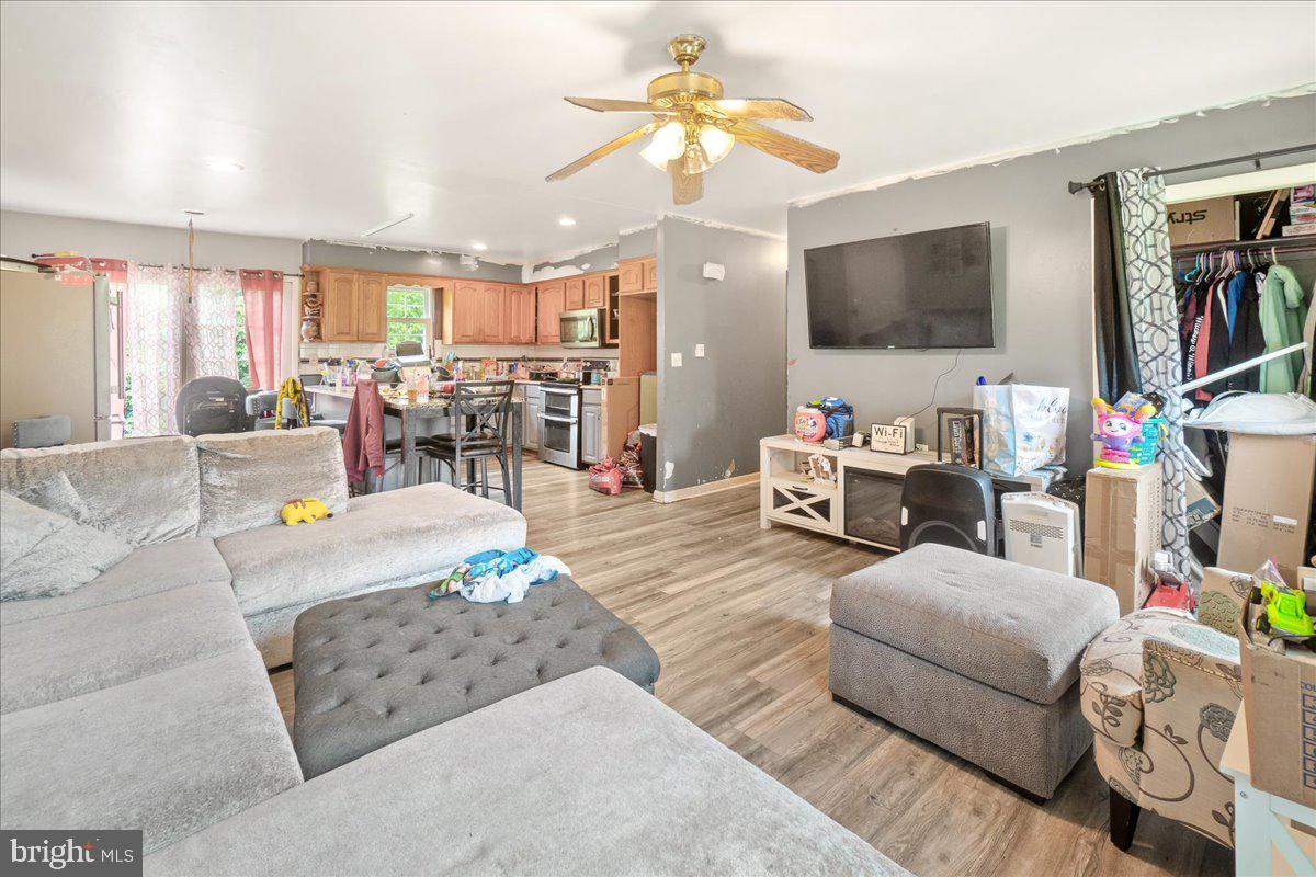 HORSE SHOE FARM ESTATES - Residential