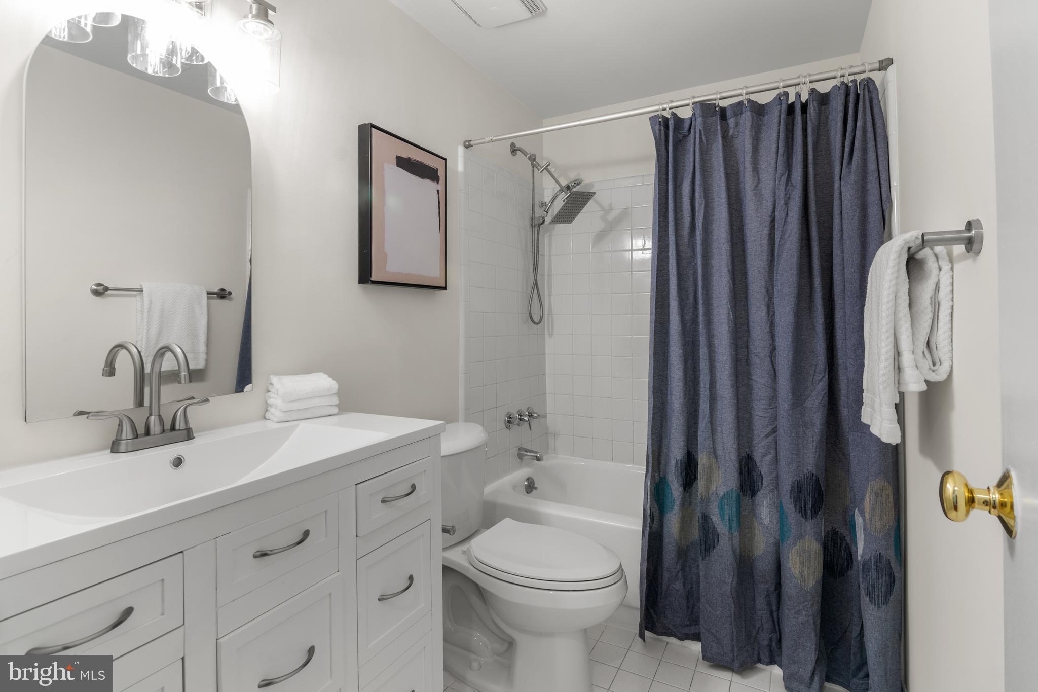 MIRAMONT VILLAS - Residential