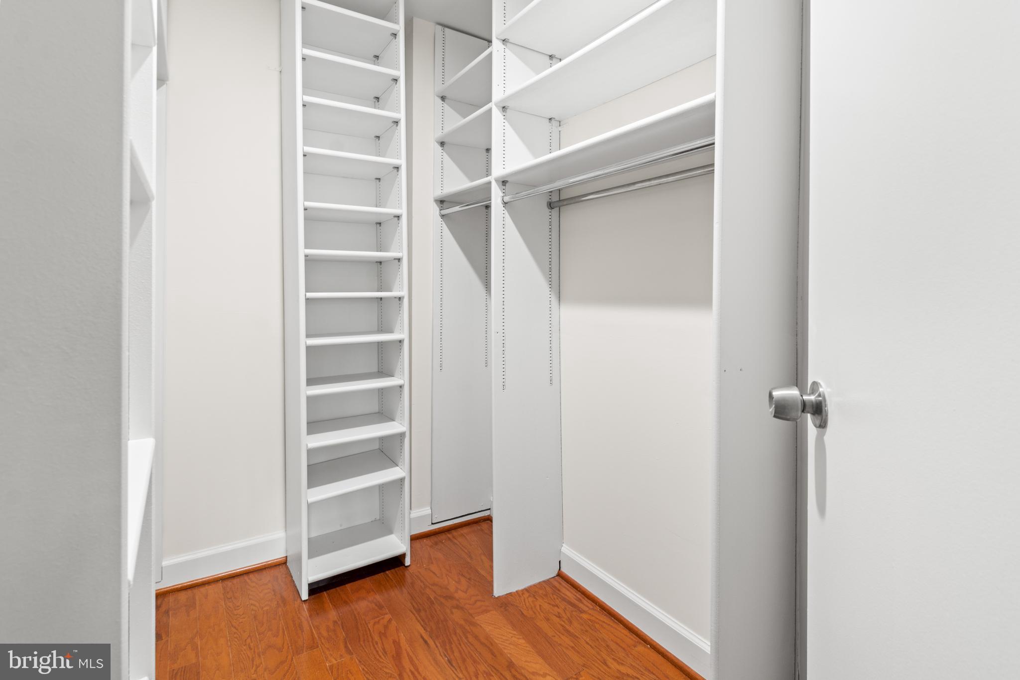 MIRAMONT VILLAS - Residential