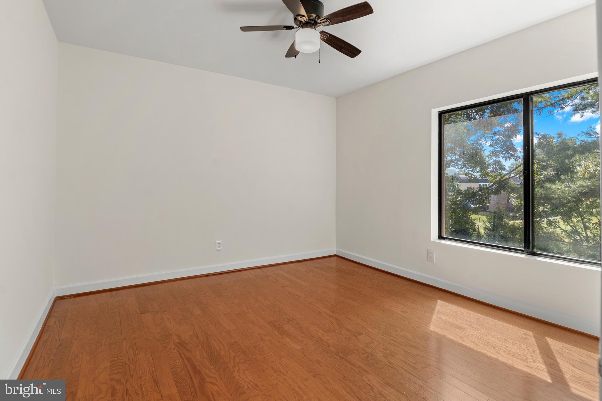 MIRAMONT VILLAS - Residential