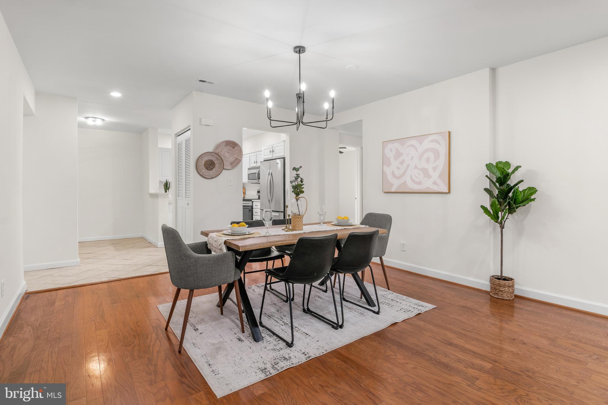 MIRAMONT VILLAS - Residential