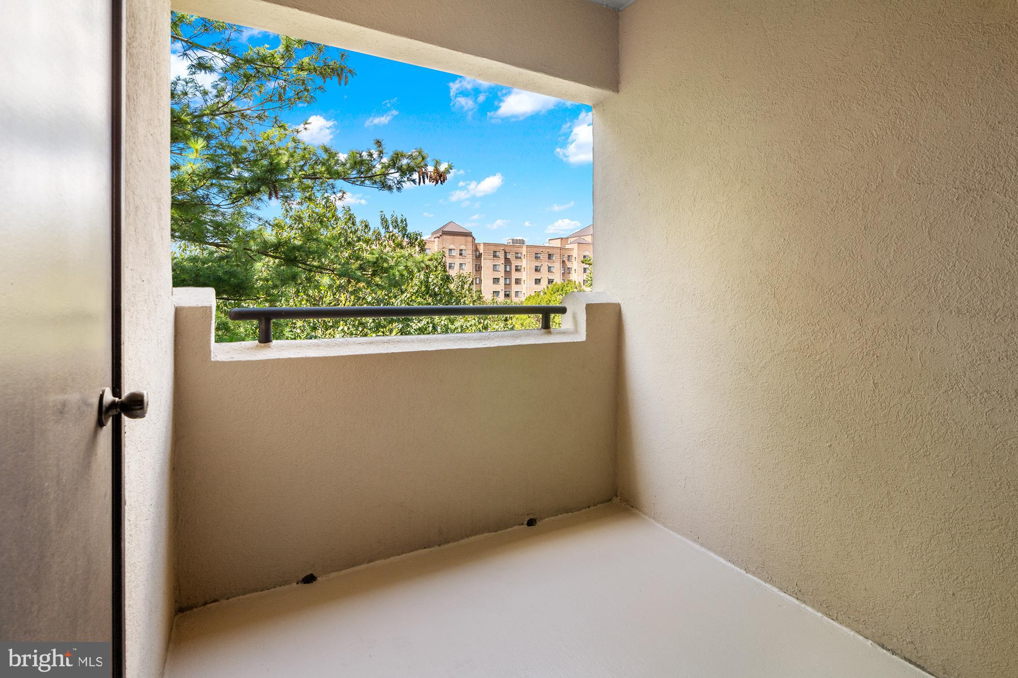 MIRAMONT VILLAS - Residential