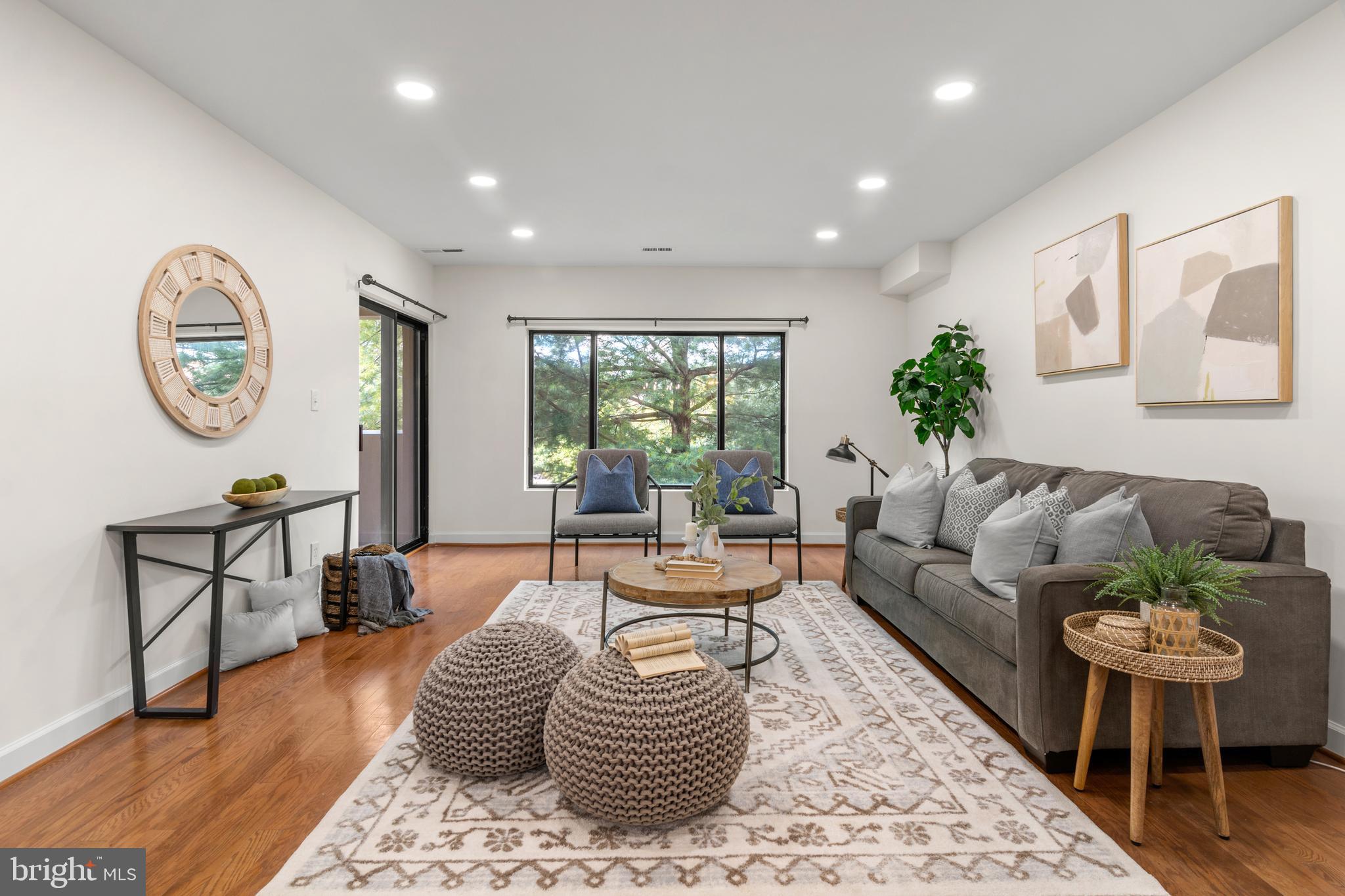 MIRAMONT VILLAS - Residential