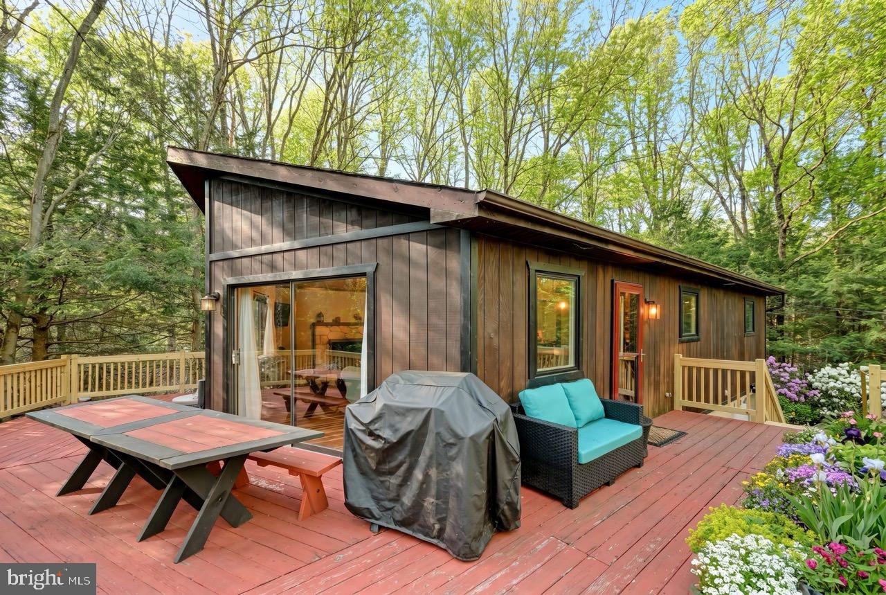 TOWAMENSING TRAILS - Residential