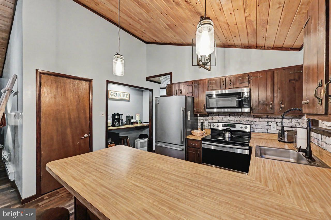 TOWAMENSING TRAILS - Residential