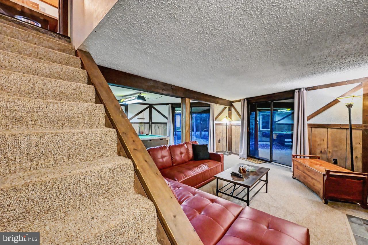 TOWAMENSING TRAILS - Residential