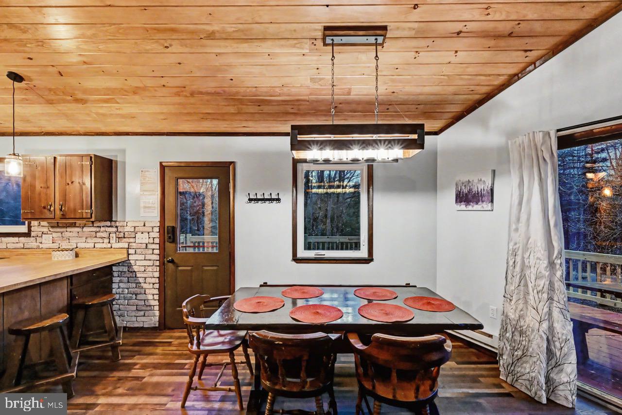 TOWAMENSING TRAILS - Residential