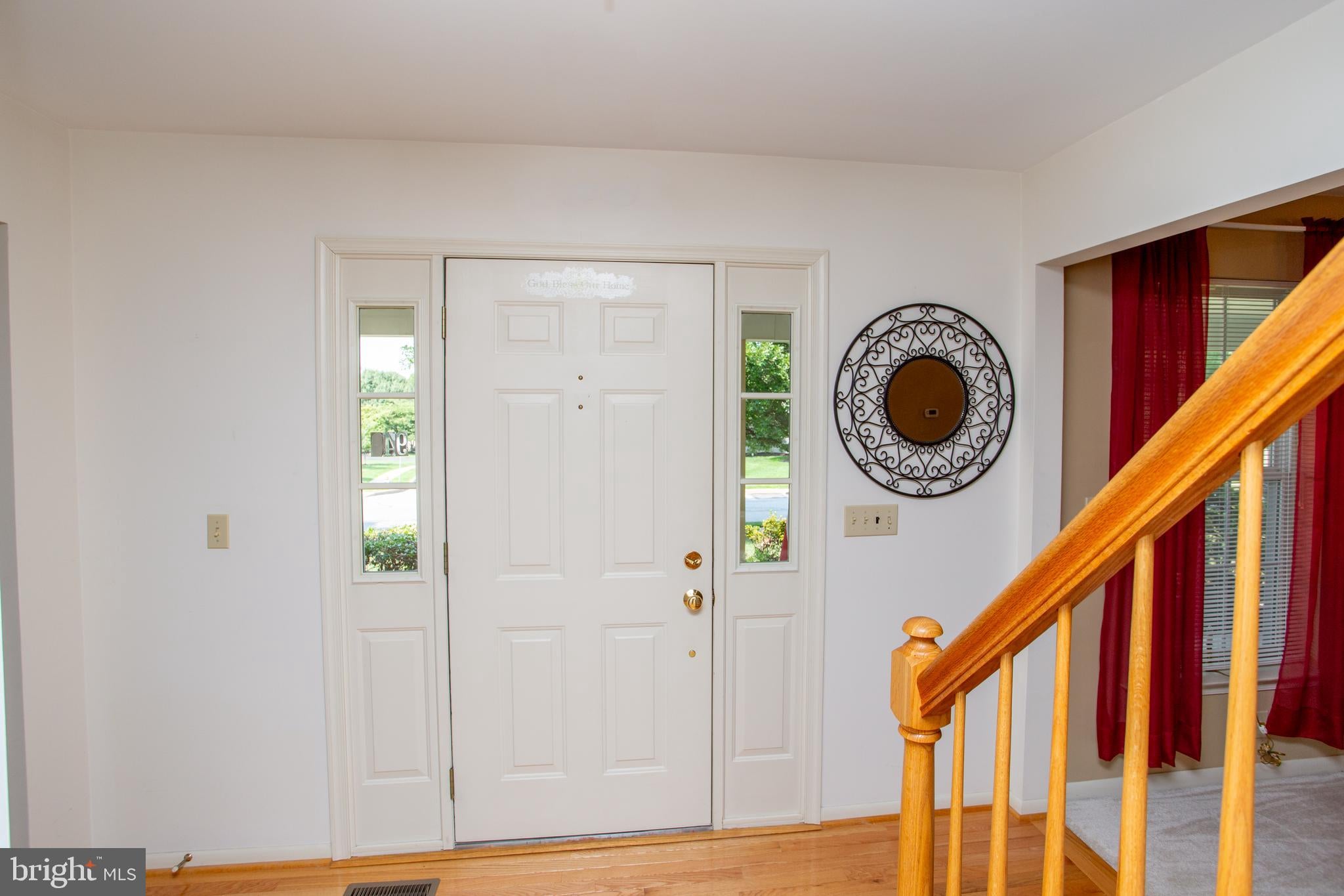 949 SCARLET OAK DRIVE