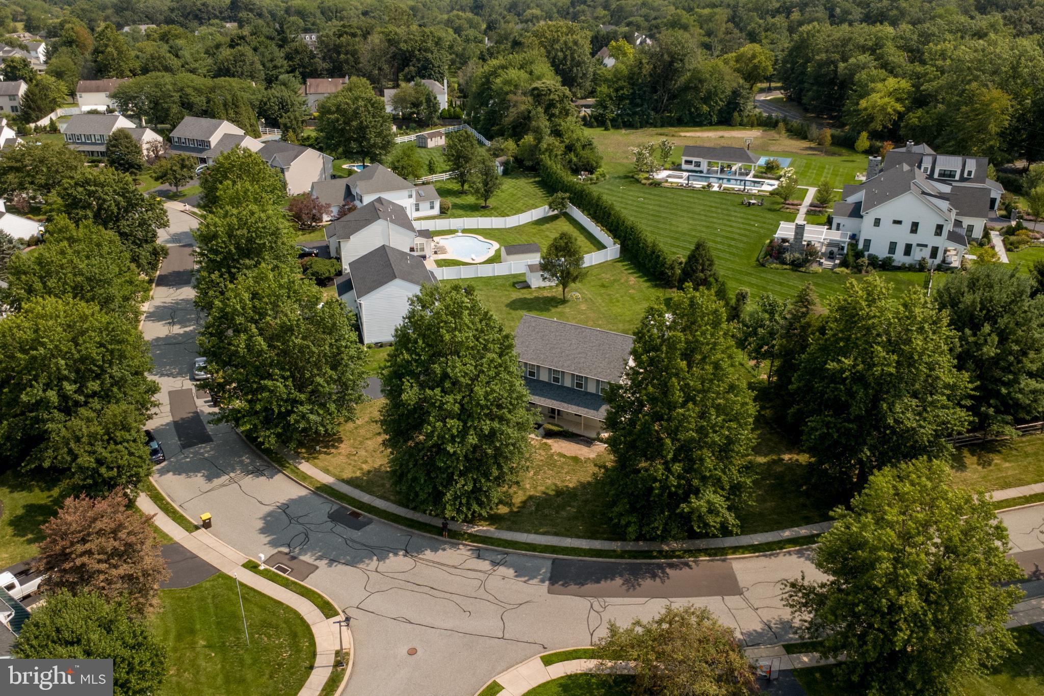 949 SCARLET OAK DRIVE