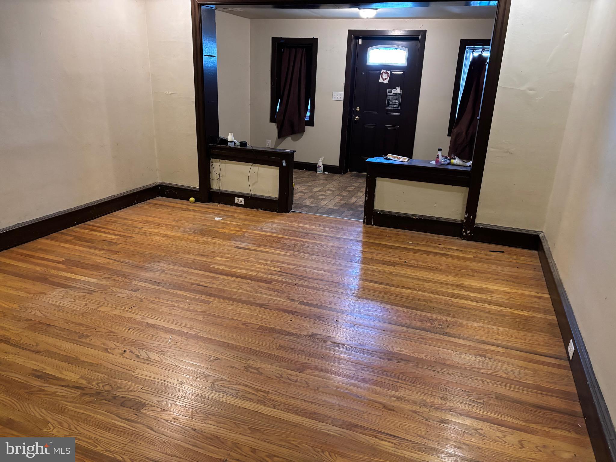 LOGAN - Residential