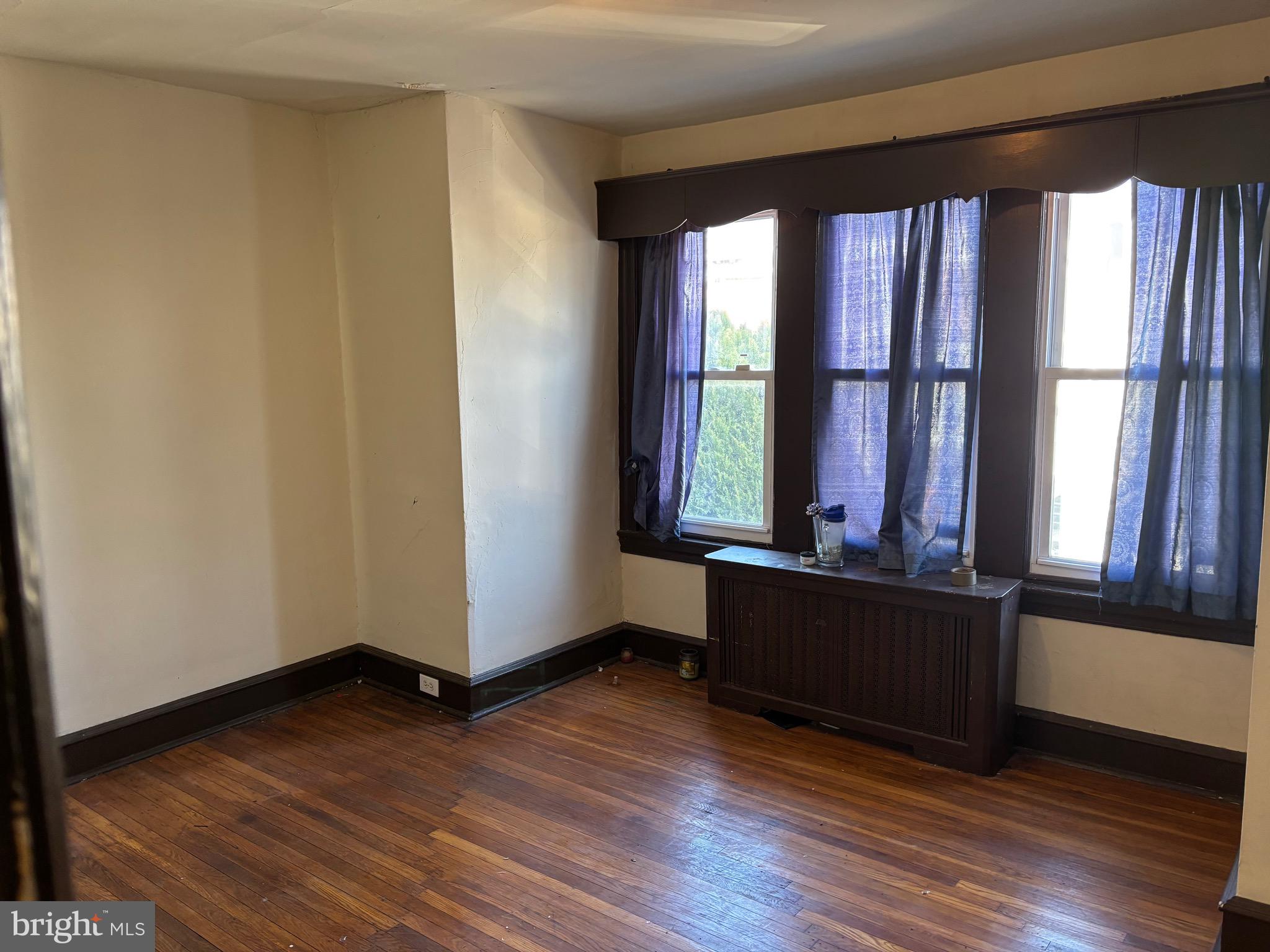 LOGAN - Residential