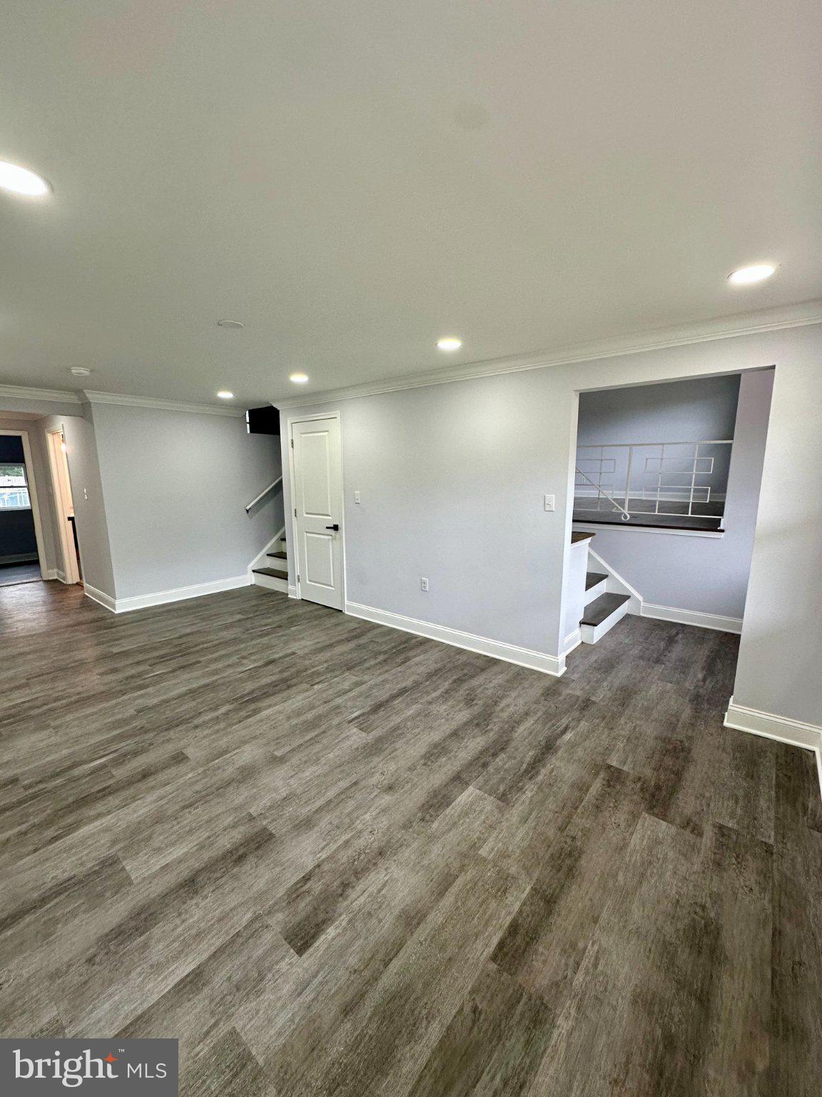 872 WESTVIEW TERRACE