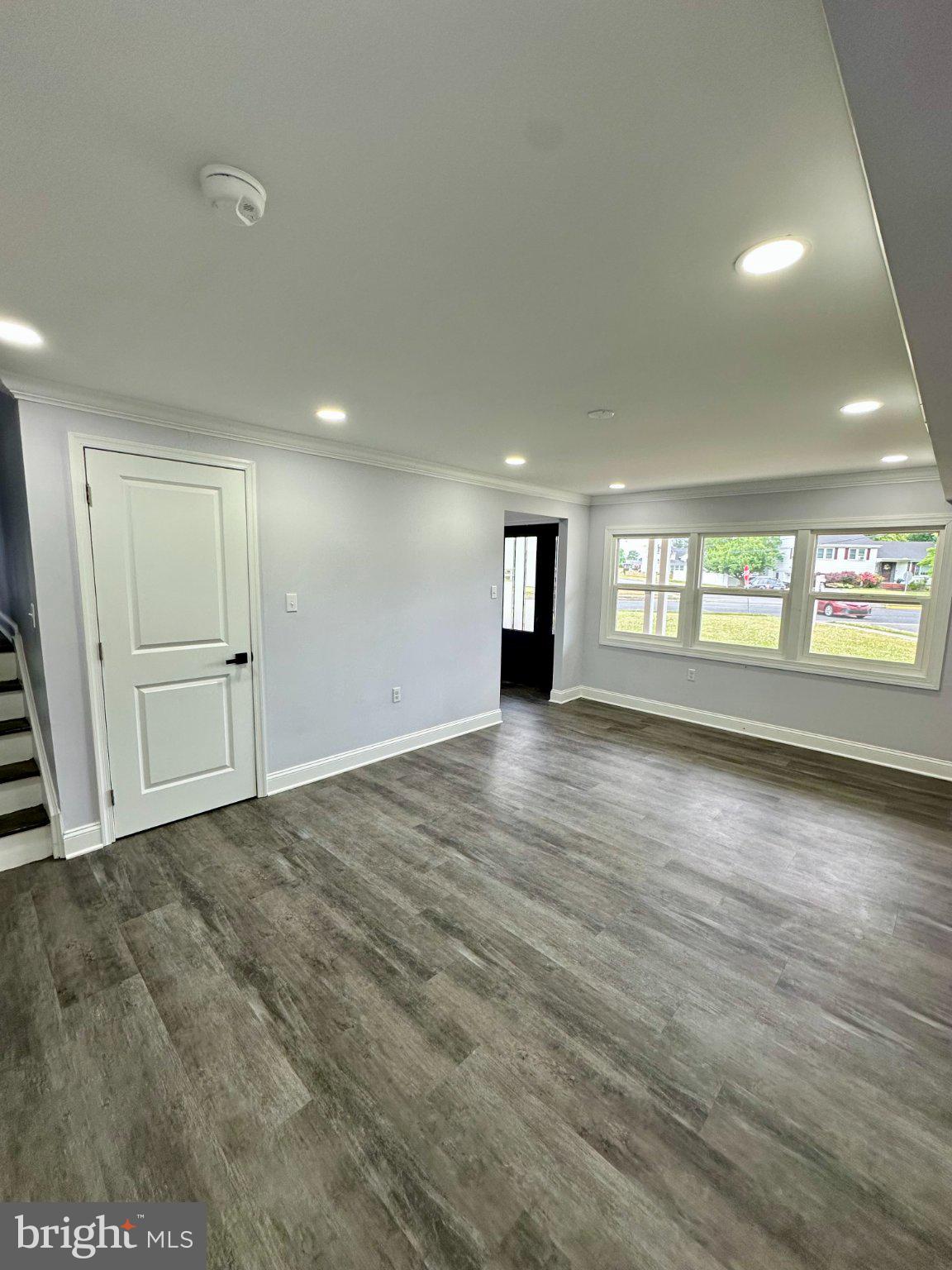 872 WESTVIEW TERRACE