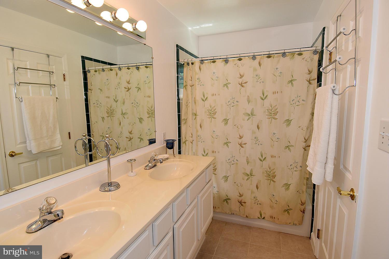 OAK HAVEN - Residential